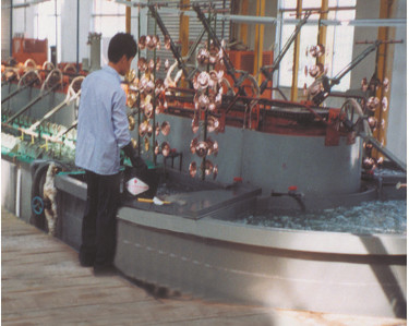 Long Lasting Shiny Hanging Plating Surface Treatment Low Environmental Impact for Industrial Surfaces